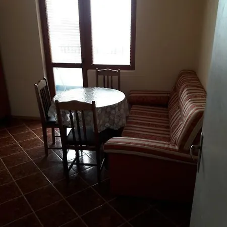 Nestinarka Appartement *