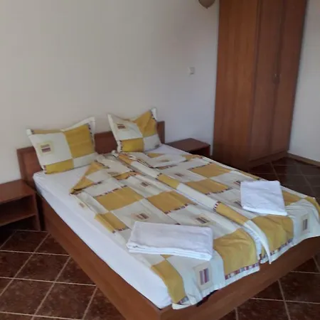Apartment Nestinarka *