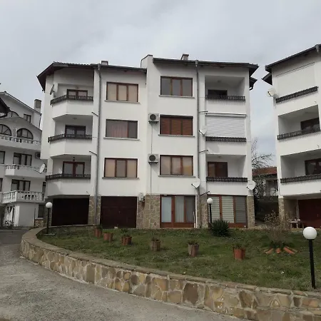 Apartment Nestinarka *